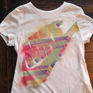 Girls Nike Tee